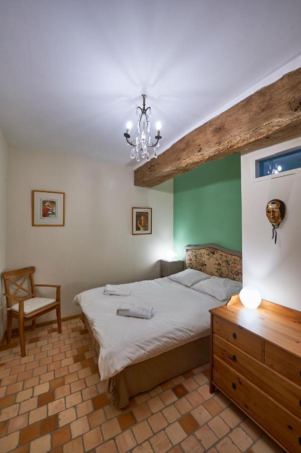 Gite La Terrasse - Manoir Le Plessix Madeuc Corseul Exteriér fotografie
